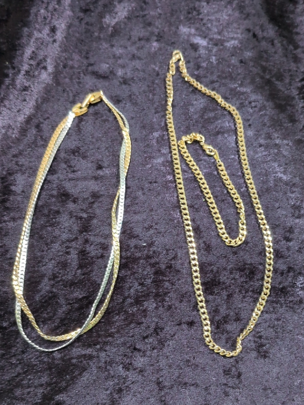 Unmarked Vintage Lot of 3 Gold Tone Chains - Necklaces & Bracelet